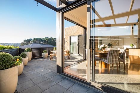 Photo of property in 10 Ihakara Arthur Lane, Aotea, Porirua, 5024