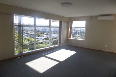 Photo of property in 11 Beverley Grove, Paparangi, Wellington, 6037