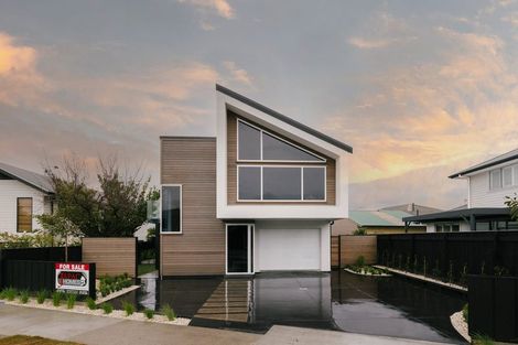 Photo of property in 15 Ihaka Street, Hokowhitu, Palmerston North, 4410