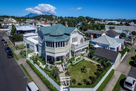 Photo of property in 12 Weymouth Street, New Plymouth, 4310