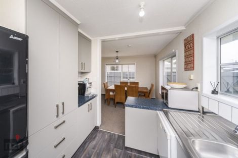 Photo of property in 32 Ferndale Place, Feilding, 4702