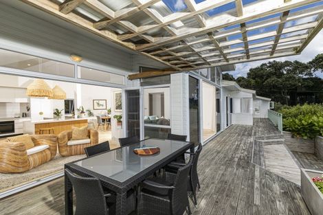 Photo of property in 77 Waitea Road, Muriwai, 0881