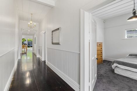 Photo of property in 154 Hinemoa Street, Birkenhead, Auckland, 0626