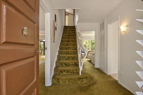 Photo of property in 24 Sylvan Avenue, Northcote, Auckland, 0627