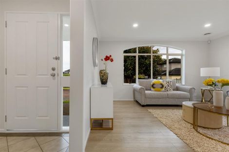 Photo of property in 11 Thyme Court, Flat Bush, Auckland, 2016