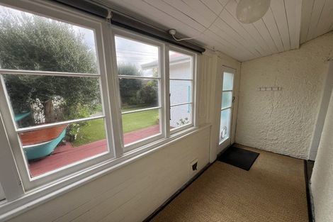 Photo of property in 83 Apu Crescent, Lyall Bay, Wellington, 6022