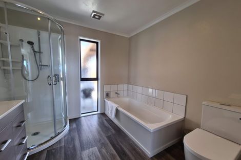 Photo of property in 6 Manning Place, Lake Tekapo, 7999