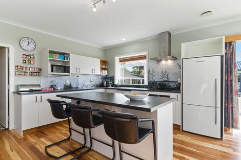 Photo of property in 229 Shakespeare Street, Leamington, Cambridge, 3432