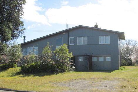 Photo of property in 28 Oruatua Avenue, Tauranga Taupo, Turangi, 3382