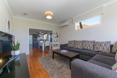 Photo of property in 7 Curzon Street, Onehunga, Auckland, 1061