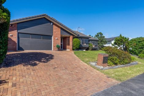 Photo of property in 105 Oliver Road, Eastern Beach, Auckland, 2012