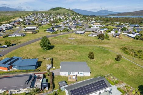 Photo of property in 112 Parekaawa Drive, Motuoapa, 3382