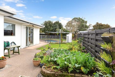 Photo of property in 37 Glen Lynne Avenue, Queenwood, Hamilton, 3210