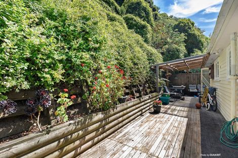 Photo of property in 23 Melrose Road, Island Bay, Wellington, 6023