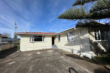 Photo of property in 49 Whitley Crescent, Otara, Auckland, 2023