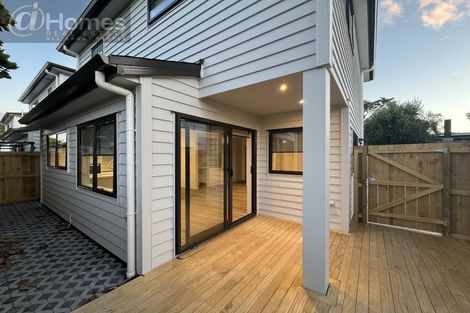 Photo of property in 30c Durham Street, Te Atatu Peninsula, Auckland, 0610