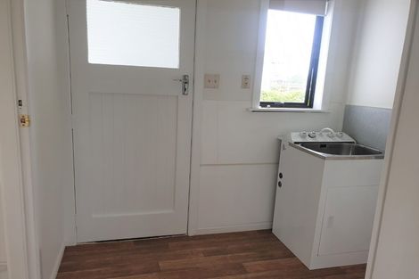 Photo of property in 509 Mangorei Road, Highlands Park, New Plymouth, 4312