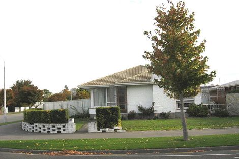 Photo of property in 1/23 Maidstone Road, Ilam, Christchurch, 8041