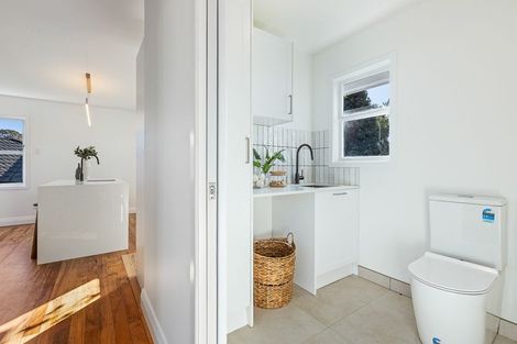 Photo of property in 17c Hamurana Place, Te Atatu Peninsula, Auckland, 0610