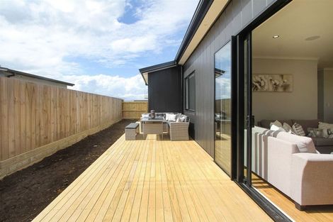 Photo of property in 65 Clarks Beach Road, Clarks Beach, 2122