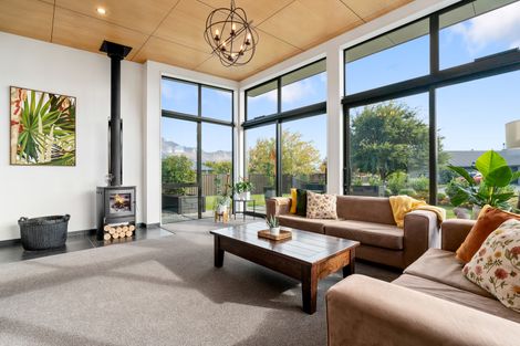 Photo of property in 73 Rob Roy Lane, Wanaka, 9305