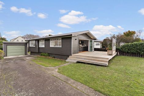 Photo of property in 1/6 Mcleod Road, Weymouth, Auckland, 2103