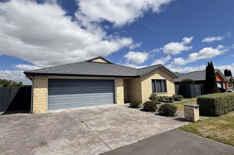 Photo of property in 41 Grimseys Road, Redwood, Christchurch, 8051