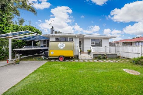 Photo of property in 114 Old Wairoa Road, Papakura, 2110