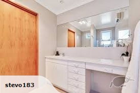 Photo of property in 20a Dalefield Drive, Cashmere, Christchurch, 8022