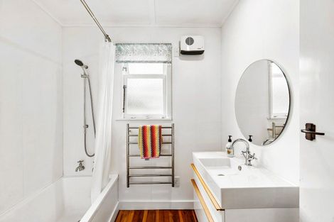 Photo of property in 26 Franklin Terrace, Havelock North, 4130