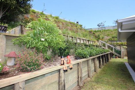 Photo of property in 17a Heta Road, Highlands Park, New Plymouth, 4312