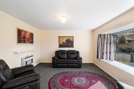 Photo of property in 2/611 Roberts Street, Hastings, 4122