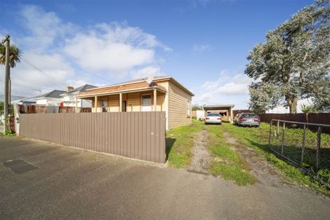 Photo of property in 78 Union Street, Hawera, 4610