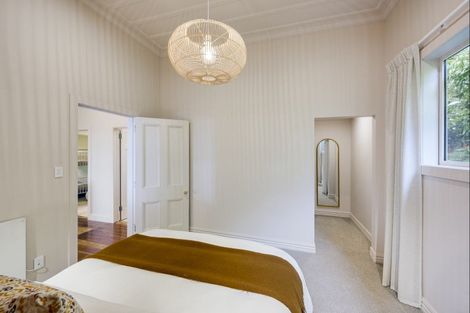 Photo of property in 5 Denholm Road, Hospital Hill, Napier, 4110