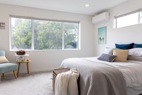 Photo of property in 5 Gladfield Lane, Te Atatu Peninsula, Auckland, 0610