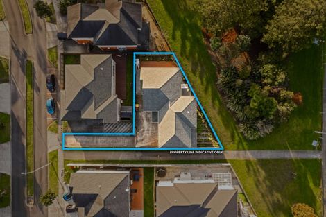 Photo of property in 45 Bordeaux Parade, Te Atatu South, Auckland, 0610