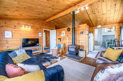 Photo of property in 114 Woodglen Road, Glen Eden, Auckland, 0602