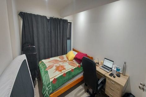 Photo of property in 20c Kohekohe Street, New Lynn, Auckland, 0600