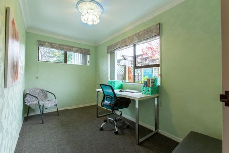 Photo of property in 12 Windsor Street, Dannevirke, 4930