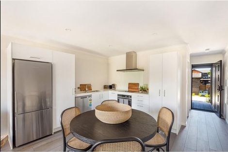 Photo of property in 2 Kumerahou Street, Kumeu, 0810