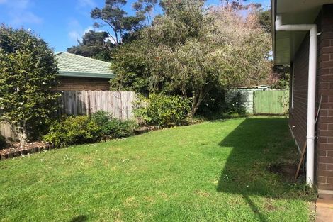 Photo of property in 17 Waimoko Glen, Swanson, Auckland, 0612