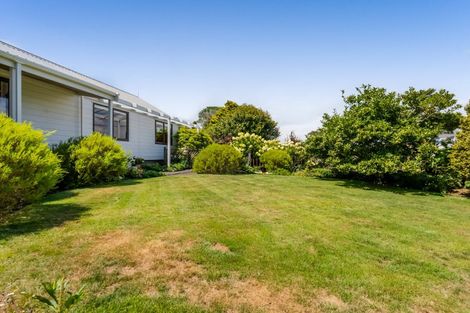 Photo of property in 301 Mangorei Road, Merrilands, New Plymouth, 4312