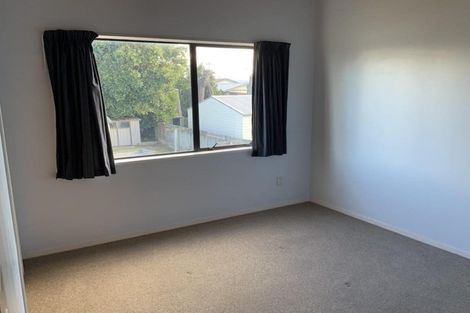 Photo of property in 132 Karewa Parade, Papamoa Beach, Papamoa, 3118