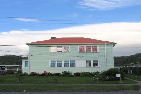 Photo of property in 62 Molesworth Street, Taita, Lower Hutt, 5011