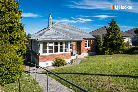 Photo of property in 52 Puketai Street, Andersons Bay, Dunedin, 9013