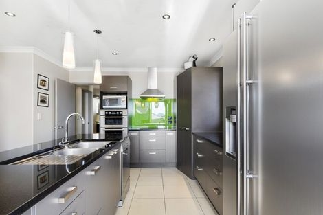 Photo of property in 45 Discovery Avenue, Welcome Bay, Tauranga, 3112