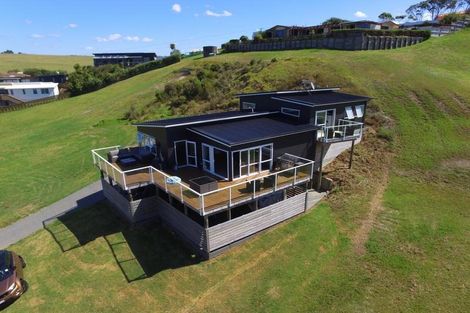 Photo of property in 21 Riverview Place, Waipu, 0582