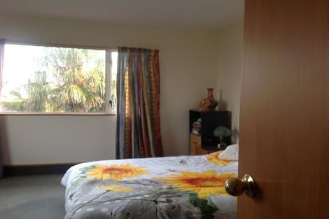 Photo of property in 68a Memorial Avenue, Ilam, Christchurch, 8053