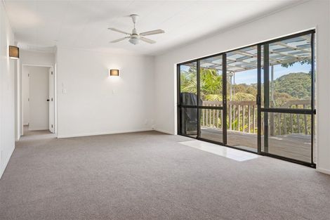 Photo of property in 79 Yorke Road, Haruru, 0204