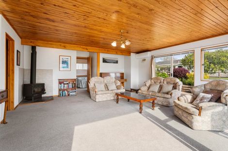 Photo of property in 104 Moana Anu Anu Avenue, Whangamata, 3620